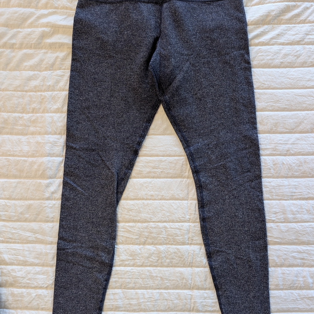 Lululemon (Older) Size 8
